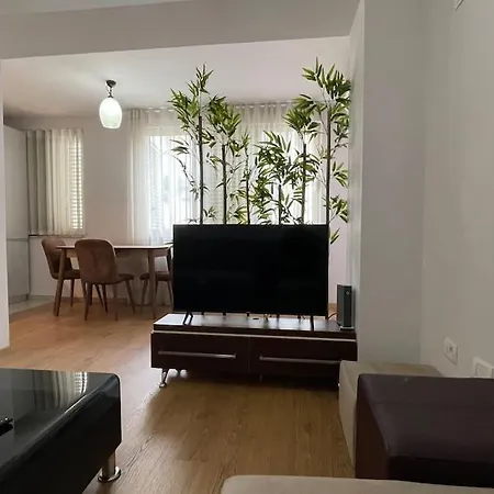 63 ° Bs Garda Apartment Tirana